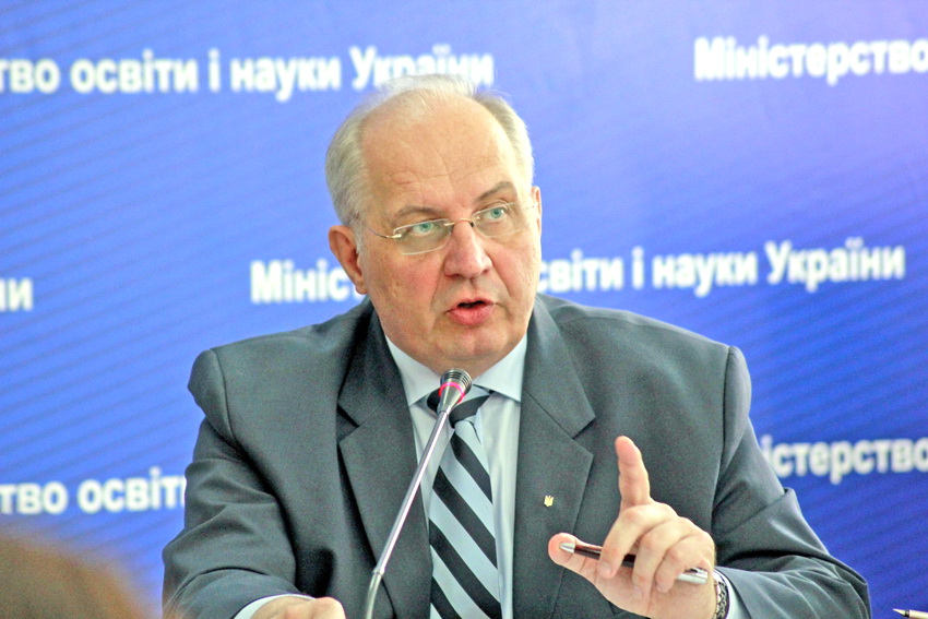 Заступник міністра освіти і науки Павло Хобзей. Фото з сайту mon.gov.ua